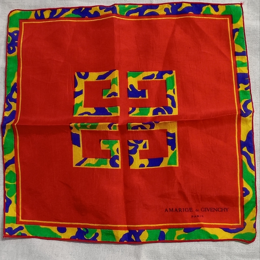 ❤️VINTAGE AMARIGE & GIVENCHY PARIS MultiColor Logo Silk Pocket Square 8x8